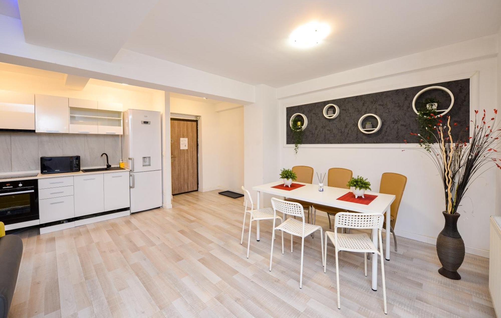 Ben Yehuda - Shabbat Friendly Apartments Bukarest Eksteriør billede
