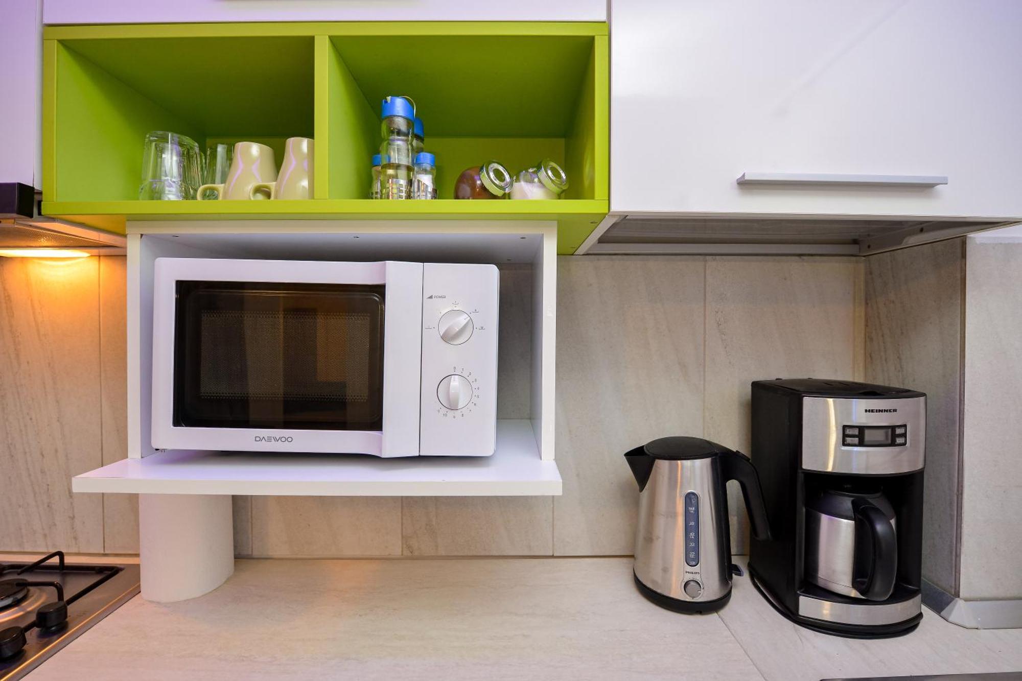 Ben Yehuda - Shabbat Friendly Apartments Bukarest Eksteriør billede
