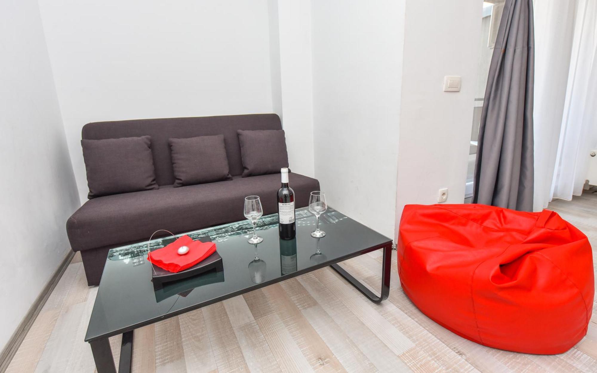 Ben Yehuda - Shabbat Friendly Apartments Bukarest Eksteriør billede